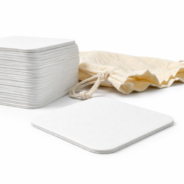 Memory-Spiel zum Selbstgestalten - zum Bemalen oder Bekleben - aus rein weißem Spezial-Schichtpapier - 28 blanko Karten 7 x 7 cm - ergonomische Form - inkl. praktischen Säckchen